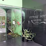 Petrus 3* Chaves