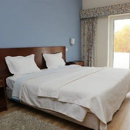 Petrus 3* تشافيس