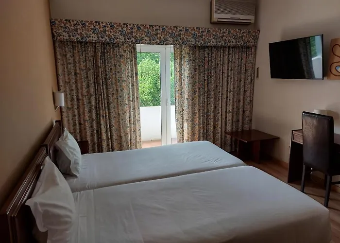 Petrus מלון שאבס